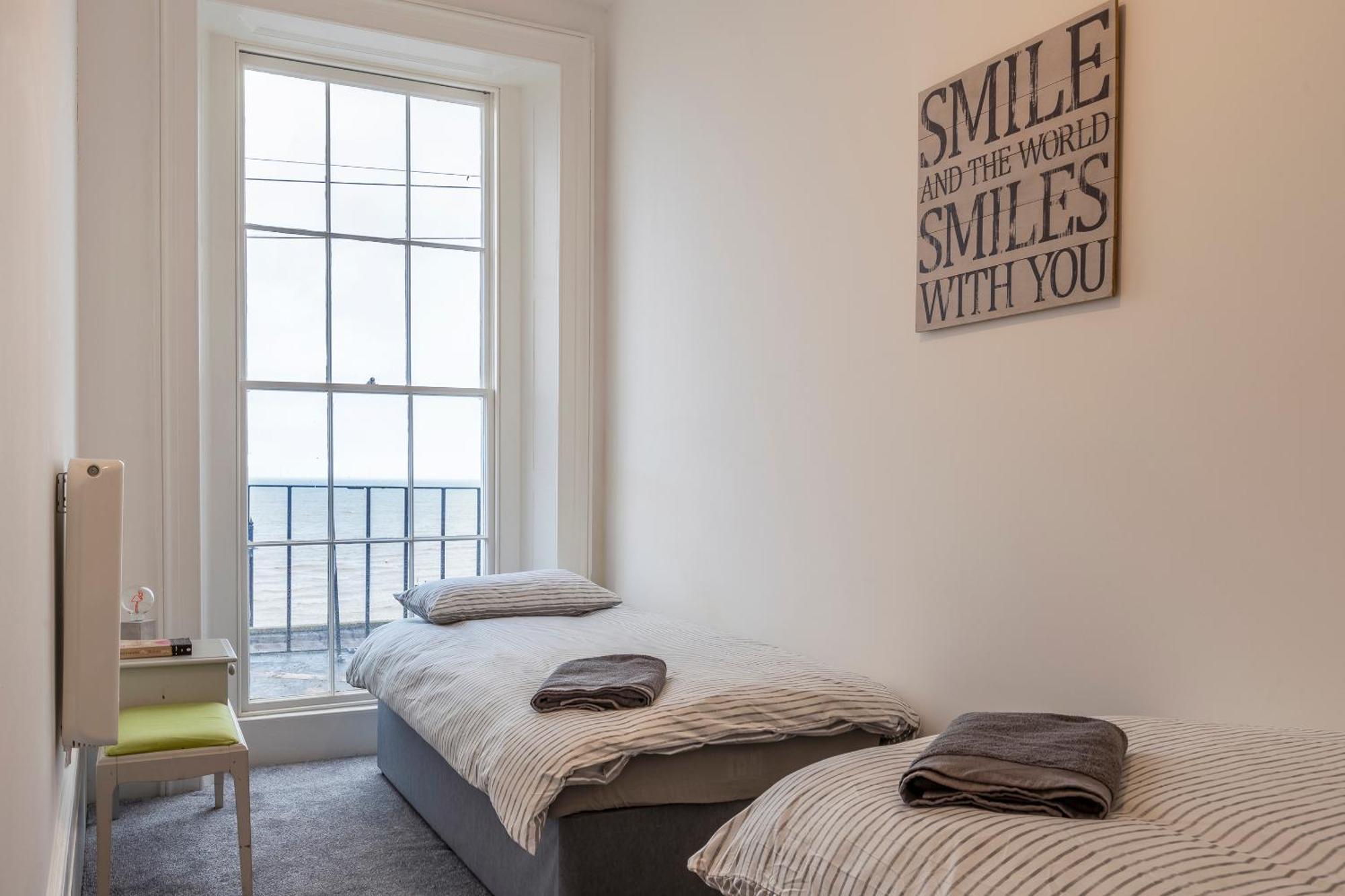 Seaside Bliss - Seafront Apartments Herne Bay Exterior foto